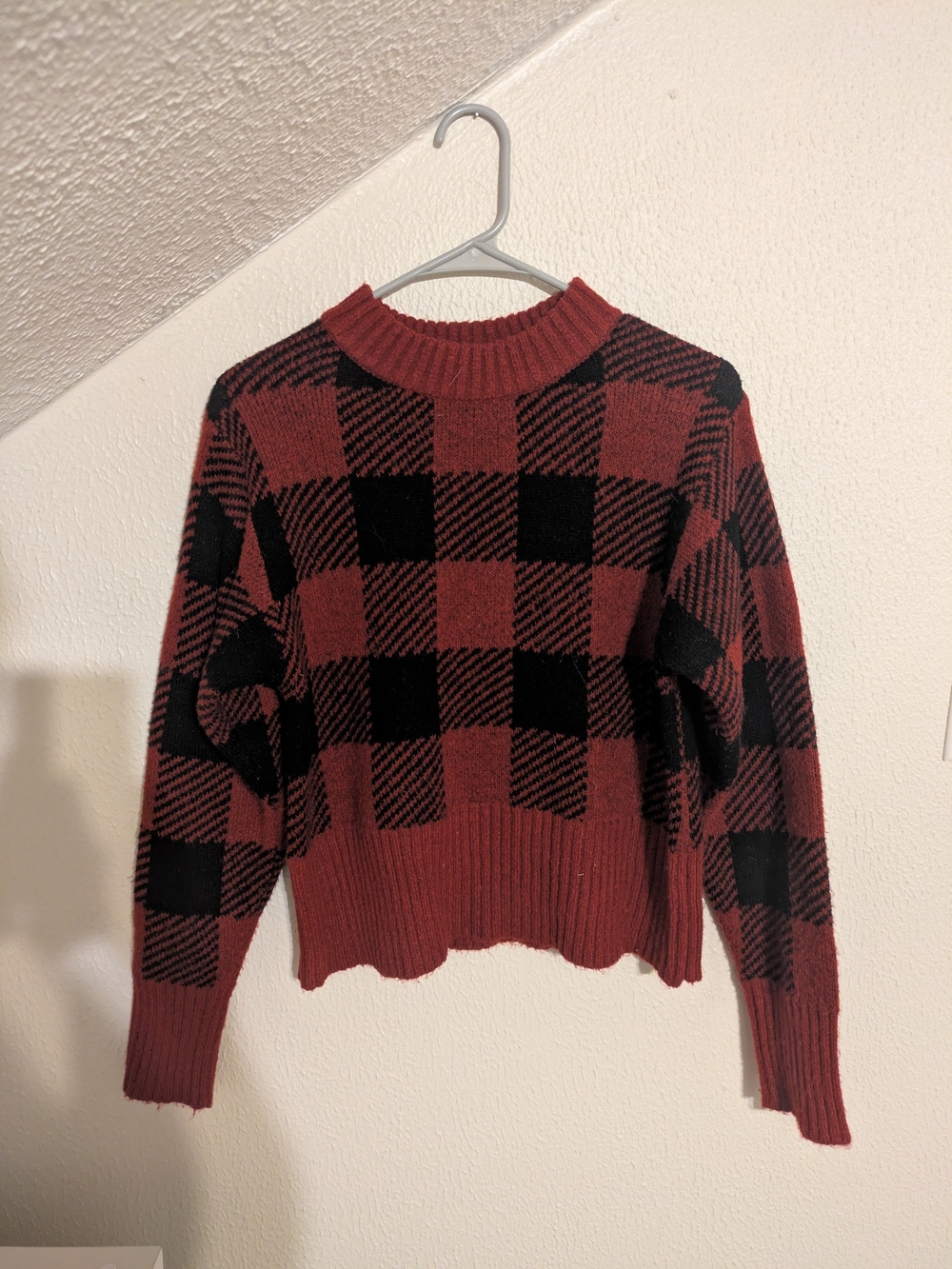 Plaid Crewneck Sweater - Red & Black